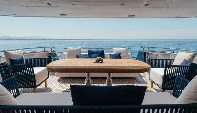 LADY IN BLUE yacht charter 2