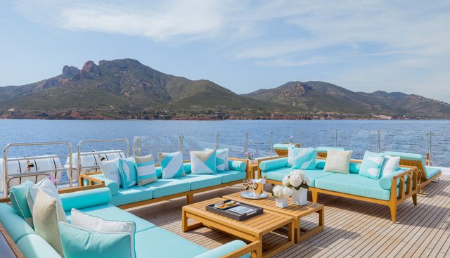 CLELIA III yacht charter 4