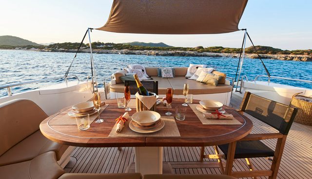 OCEANS 5 yacht charter 5