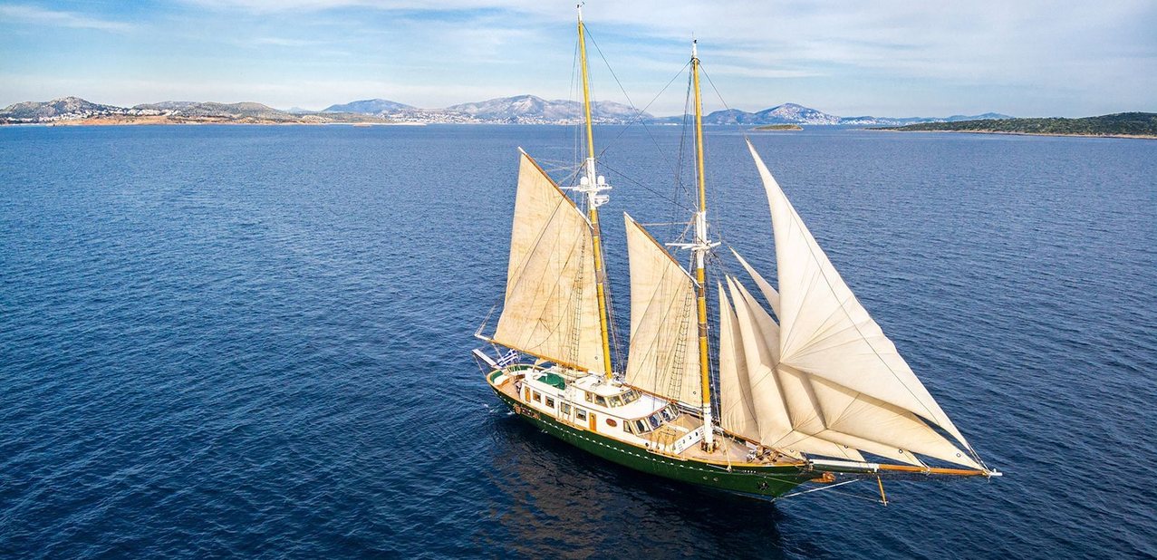 ARKTOS YACHT CHARTER yacht charter
