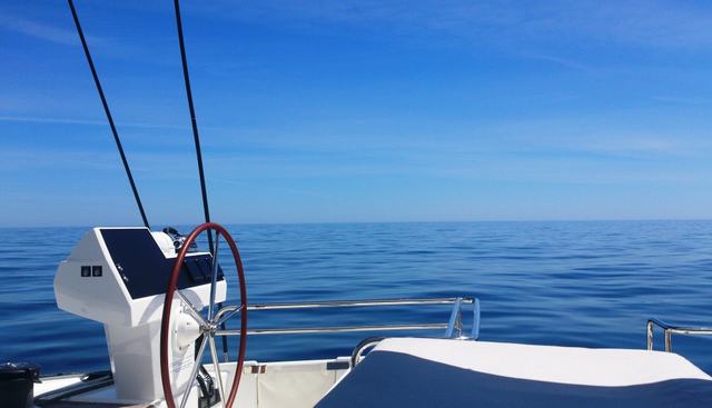 MAGEC yacht charter 4