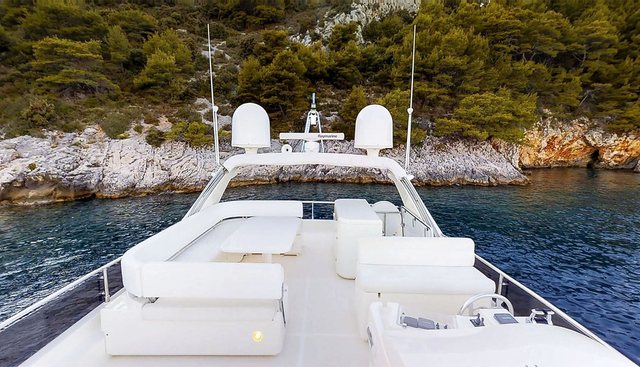 AMY yacht charter 3