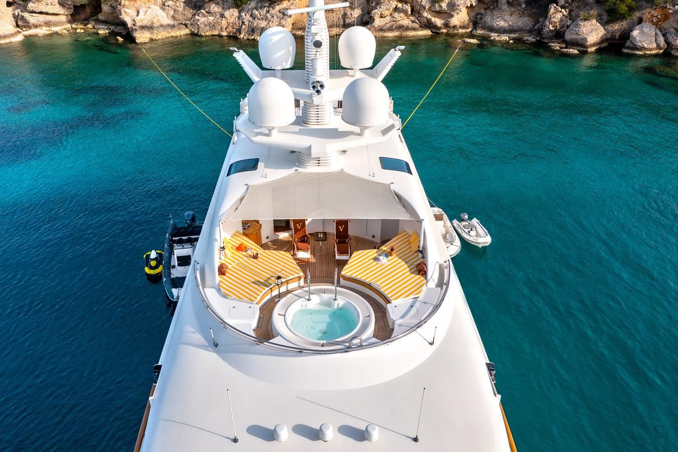 VERA yacht charter 4