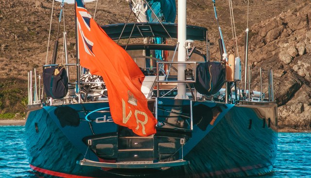 DARK STAR OF LONDON yacht charter 5
