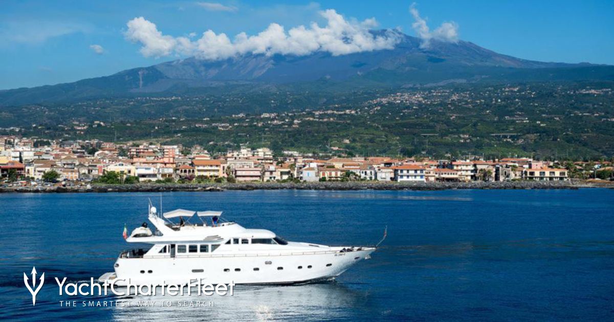 CLAUDIA AMBER yacht charter 2