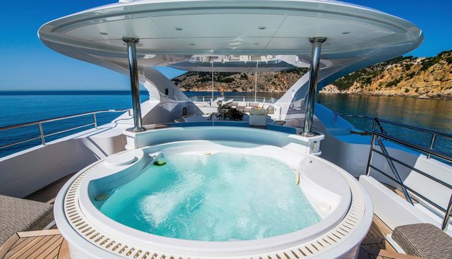 AZIZA yacht charter 3