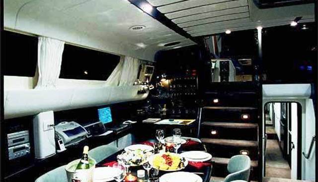DEMOISELLES yacht charter 4