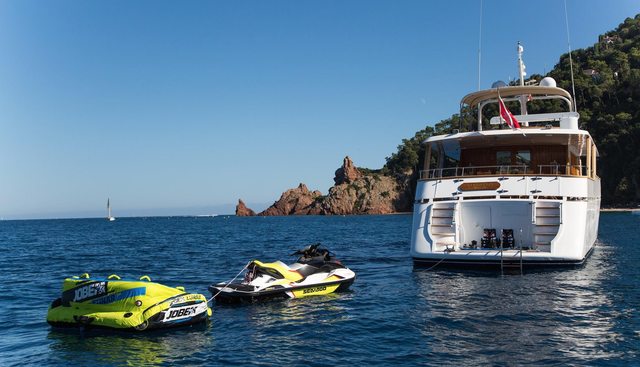 LIBERTUS yacht charter 5