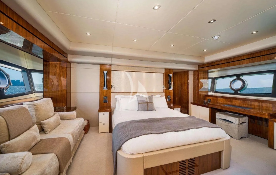 OASIS yacht charter 3