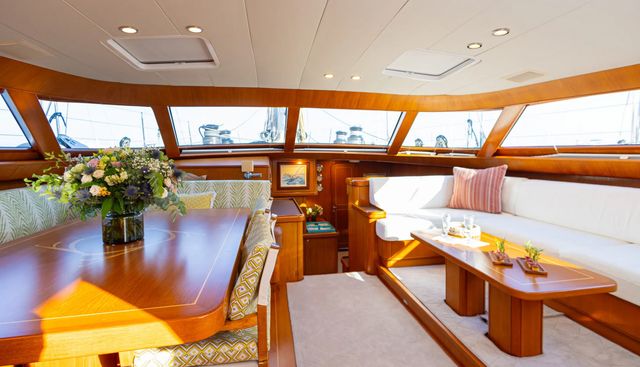STARFALL yacht charter 5