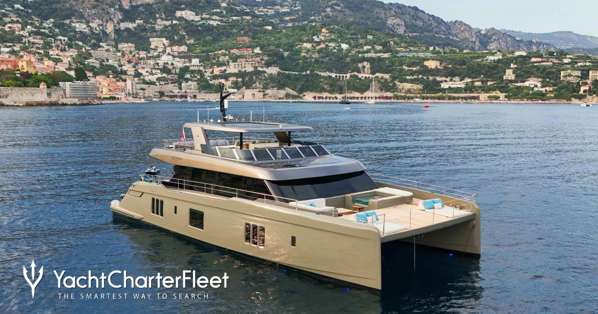 AMITATU yacht charter 2