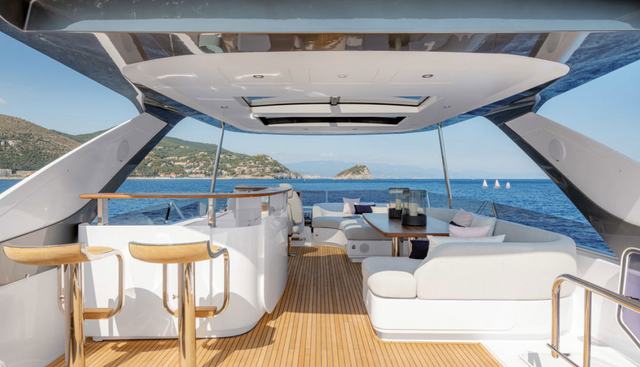 VIVA yacht charter 2