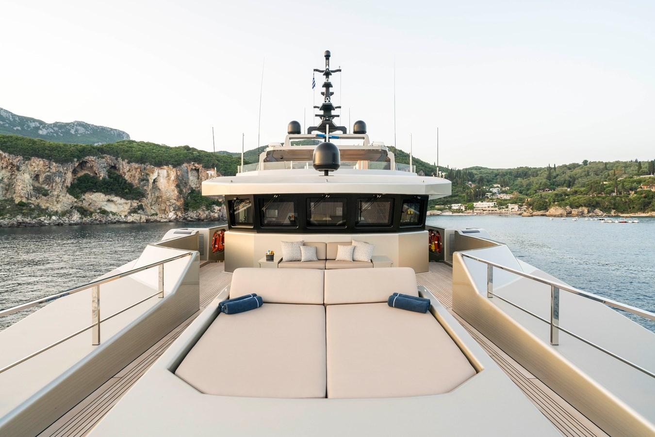 MAVERICK yacht charter 4
