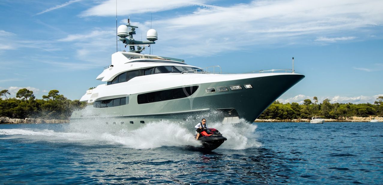LEGENDA YACHT CHARTER yacht charter