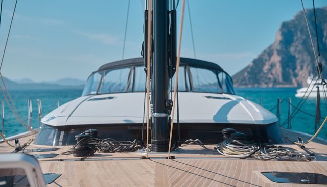 AMURI yacht charter 3
