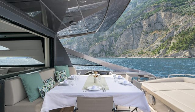 JUST 4 yacht charter 4