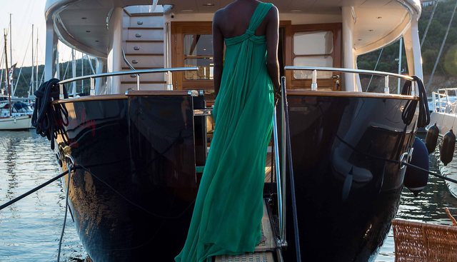 VICTORIA III yacht charter 5