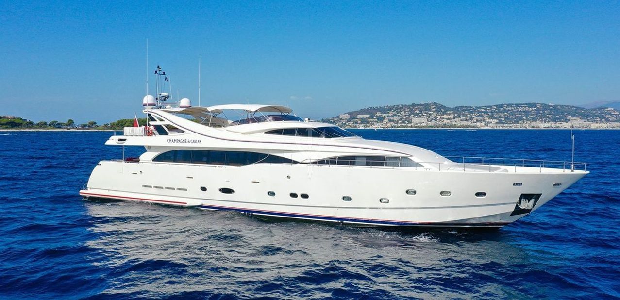 CHAMPAGNE AND CAVIAR YACHT CHARTER yacht charter