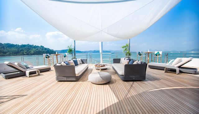 SALUZI yacht charter 4
