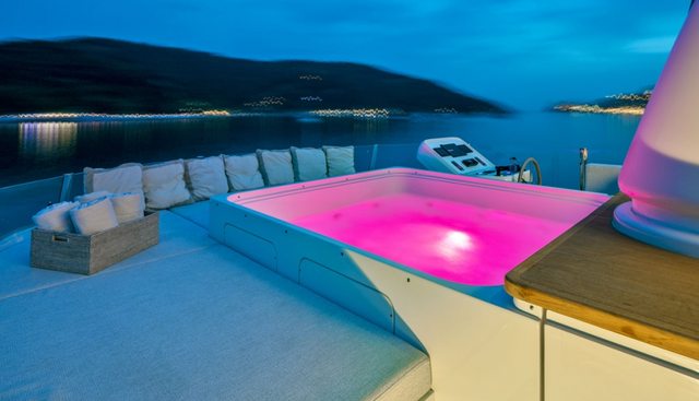 ANYTHING GOES V yacht charter 2