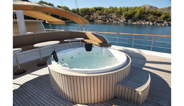 KOCAOGLAN 1 yacht charter 4