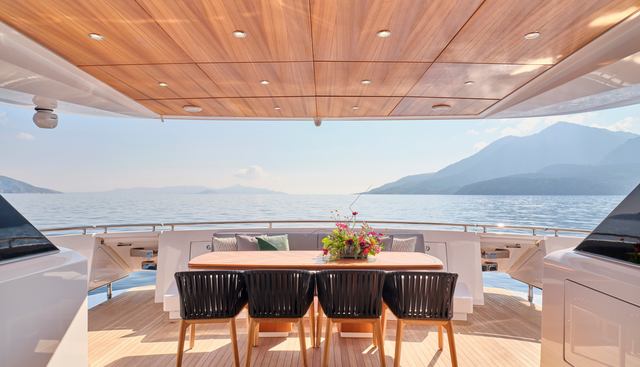 O'NEIRO yacht charter 3