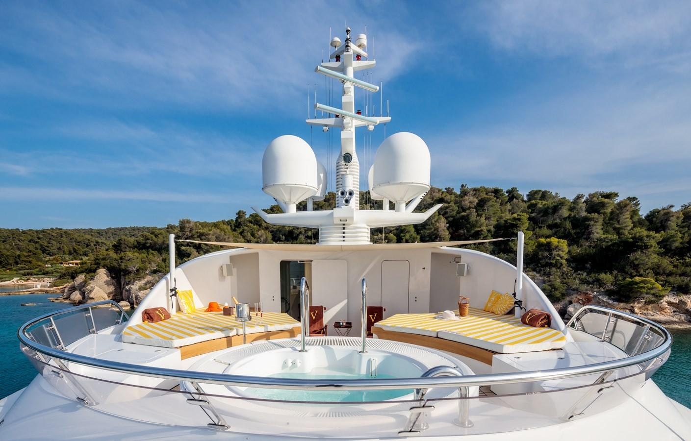 VERA yacht charter 5