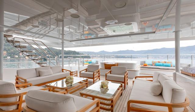 JOIA THE CROWN JEWEL yacht charter 3