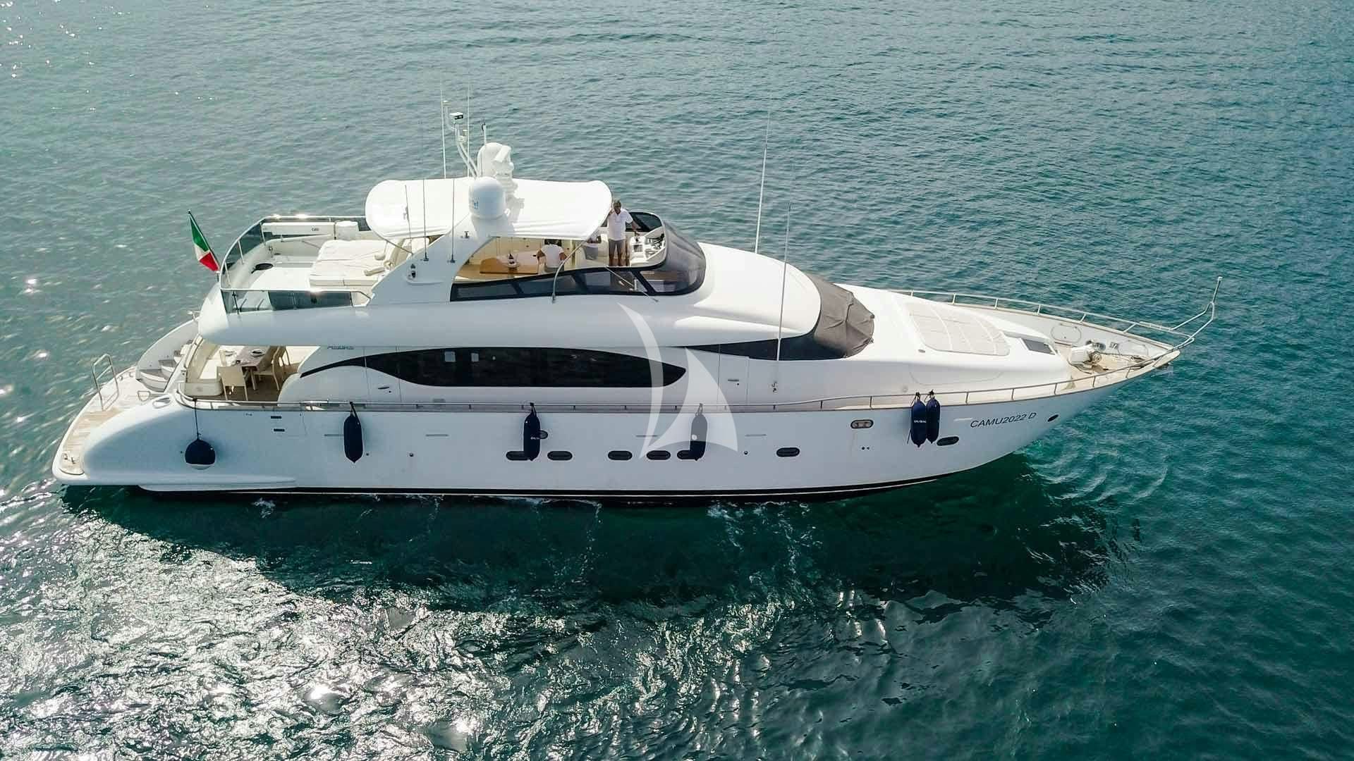 DUBAI yacht charter 4