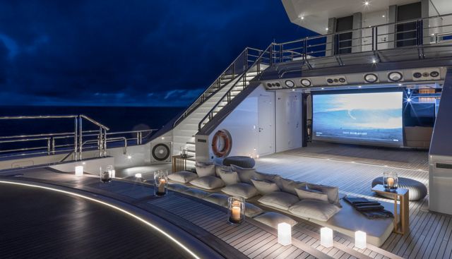 CLOUDBREAK yacht charter 5