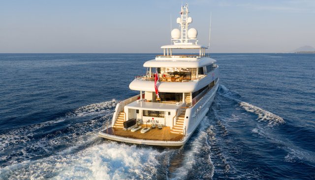 MOUNA yacht charter 5