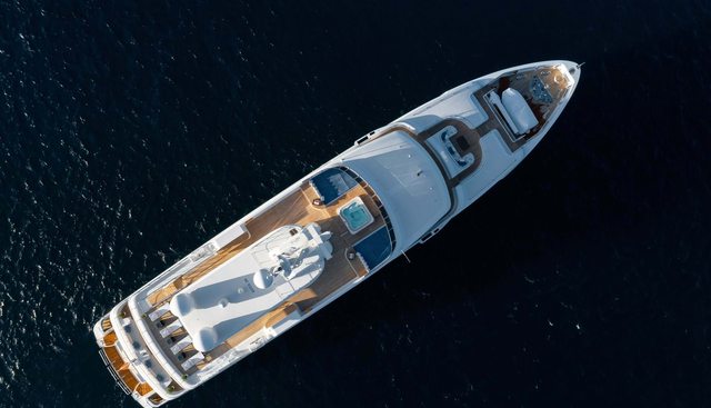 KADIMO'S yacht charter 5