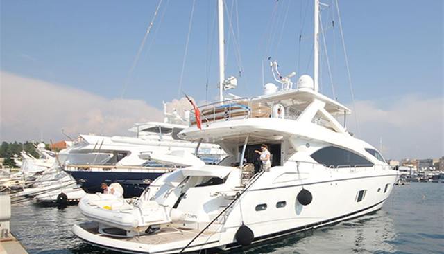 SPLASHED OUT yacht charter 5