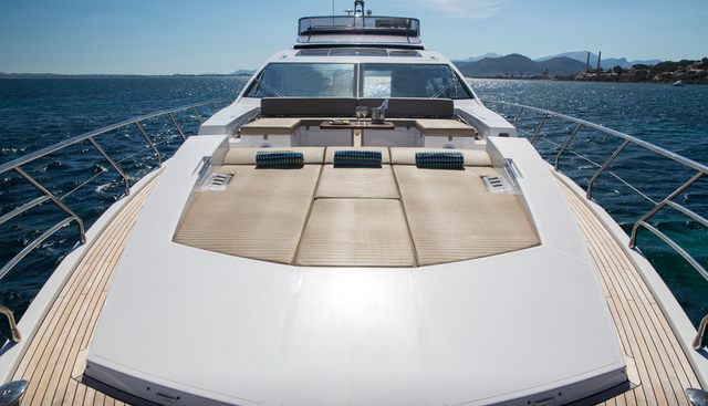 TOFFEE CRISP yacht charter 2