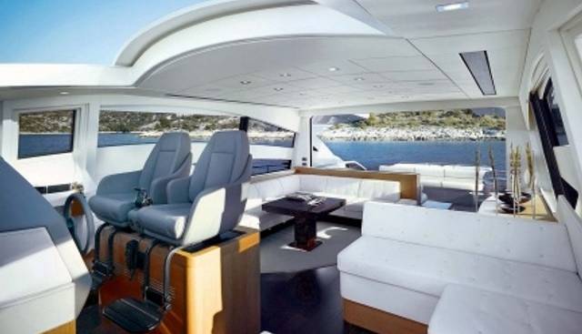 T2 yacht charter 2