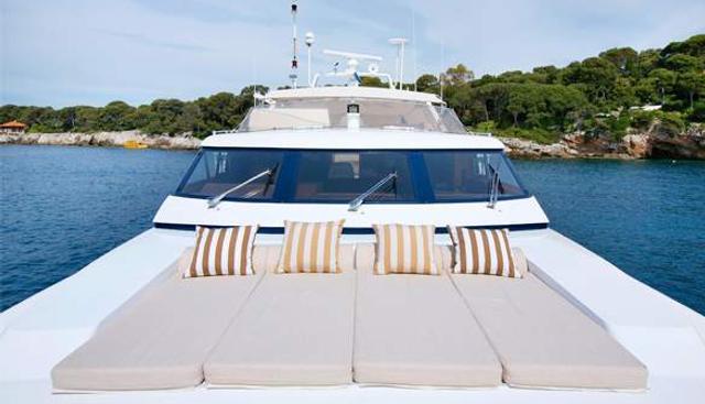 SUNLINER X yacht charter 2