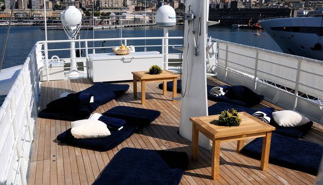 DIONEA yacht charter 5