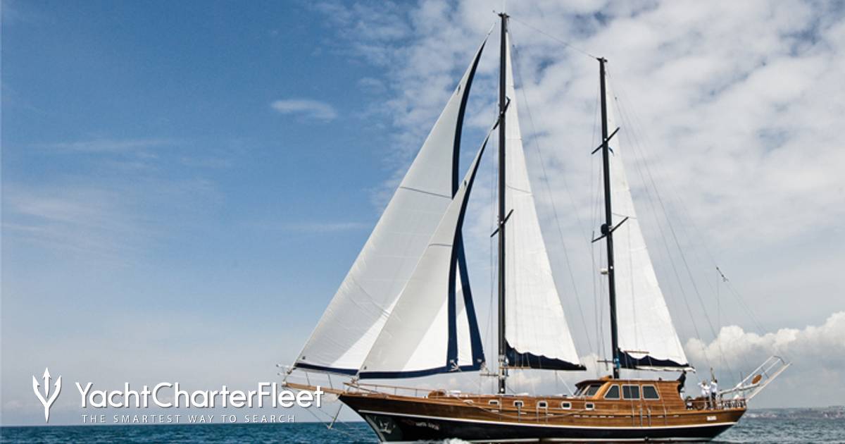 SANTA LUCIA yacht charter 2