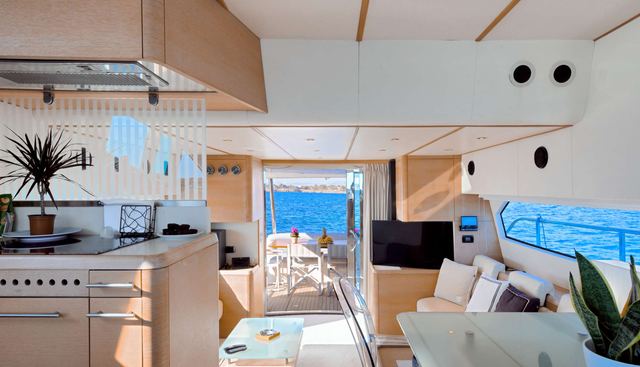 BLUEWAVE yacht charter 5