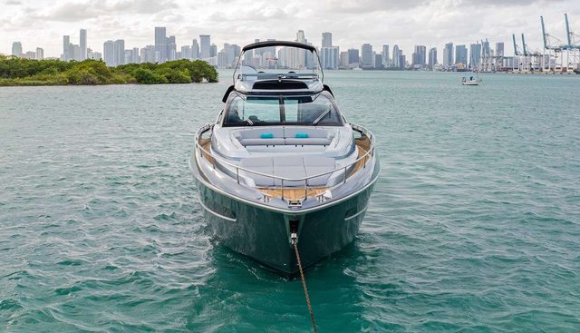 RECREATIONAL USE yacht charter 2