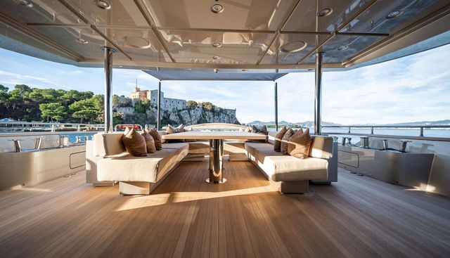 THE PALM yacht charter 4