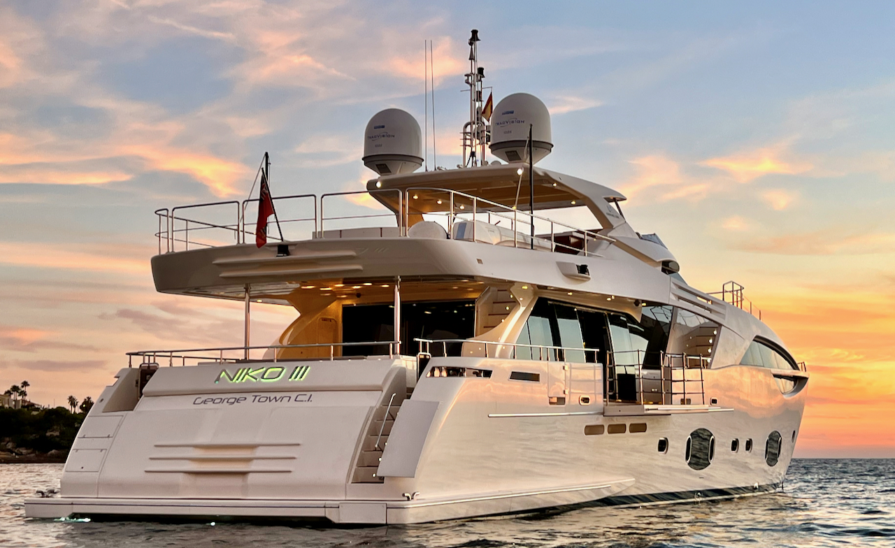 NIKO III yacht charter 4