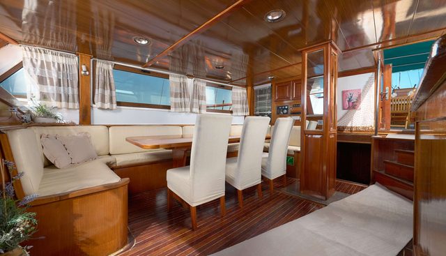 AGORA yacht charter 5