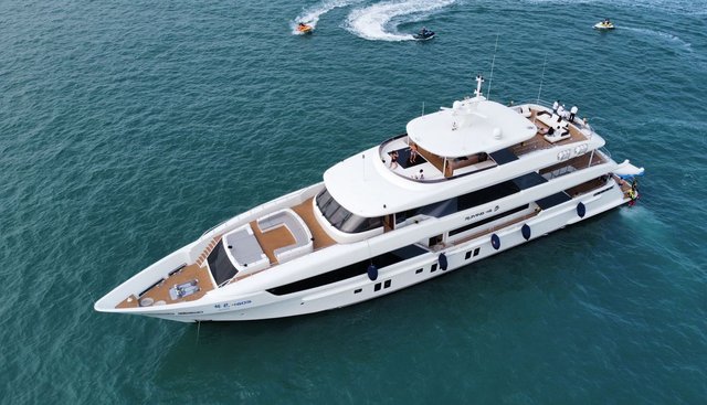 RUI ZI 4605 yacht charter 5