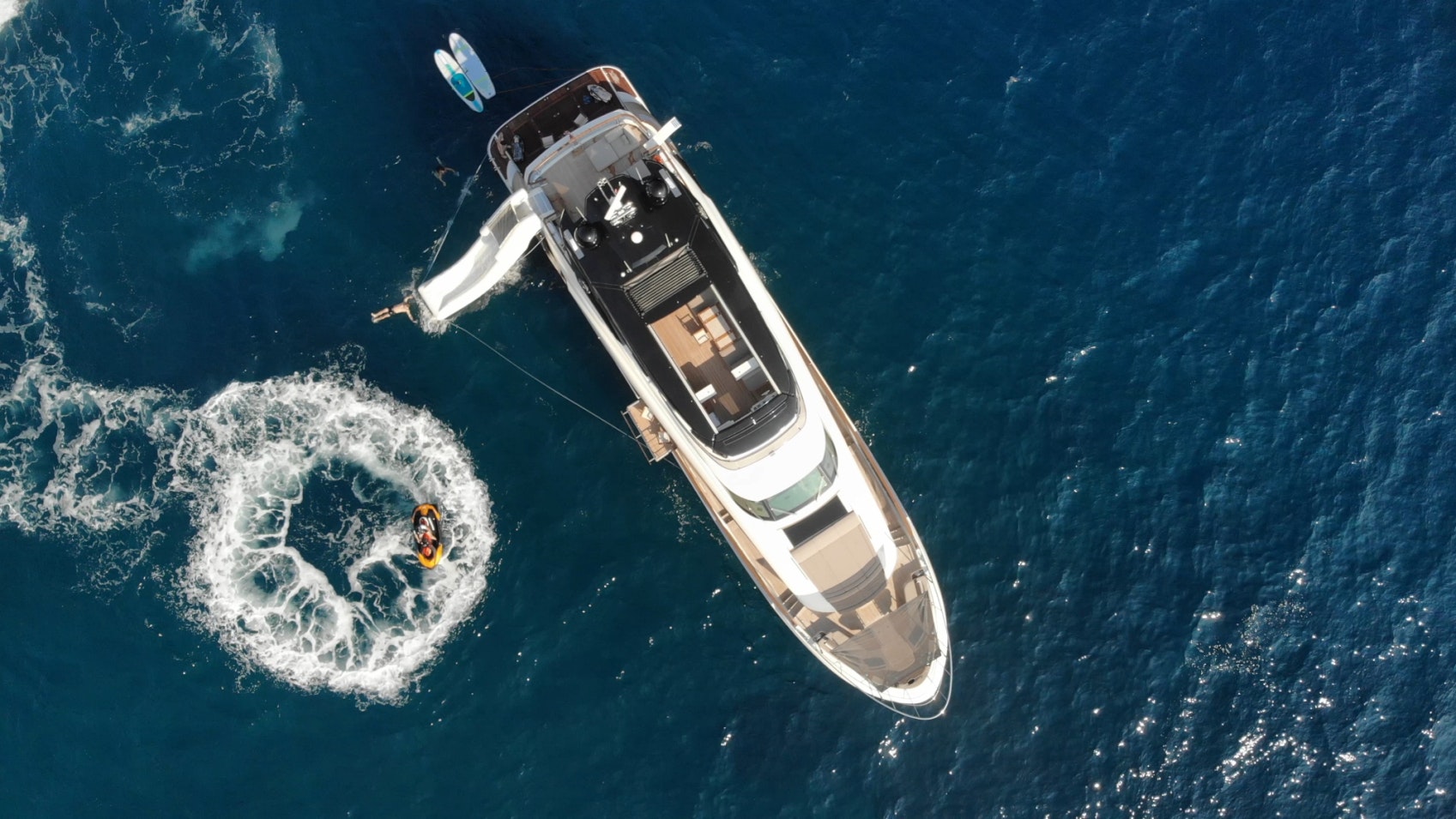 VIVALDI yacht charter 3
