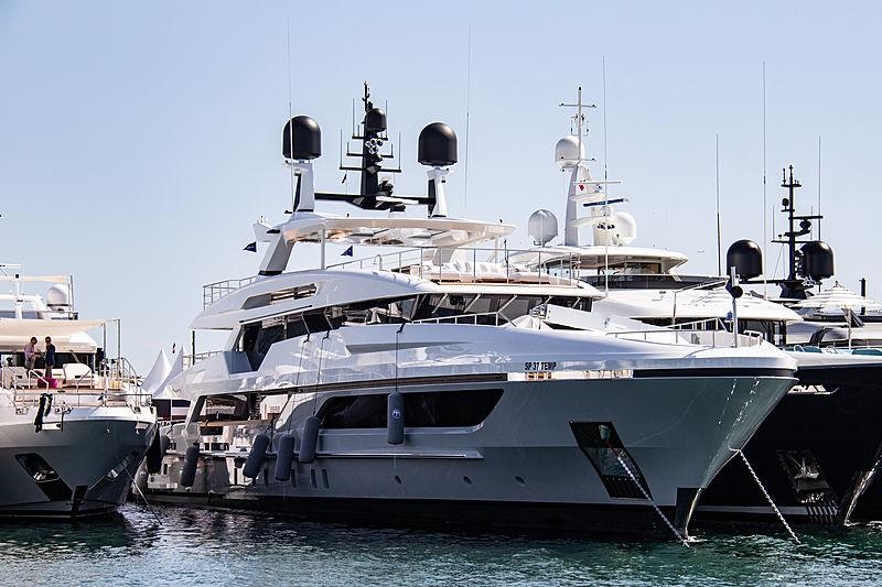 MY MAYVA yacht charter 3