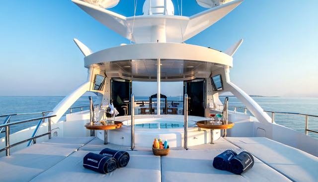SIROCCO yacht charter 4