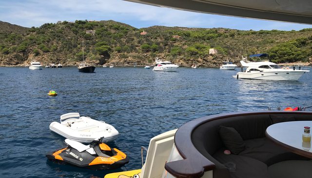 LEIGH yacht charter 5