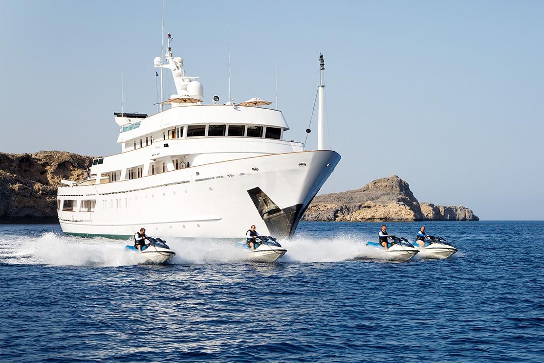 ESMERALDA yacht charter 2