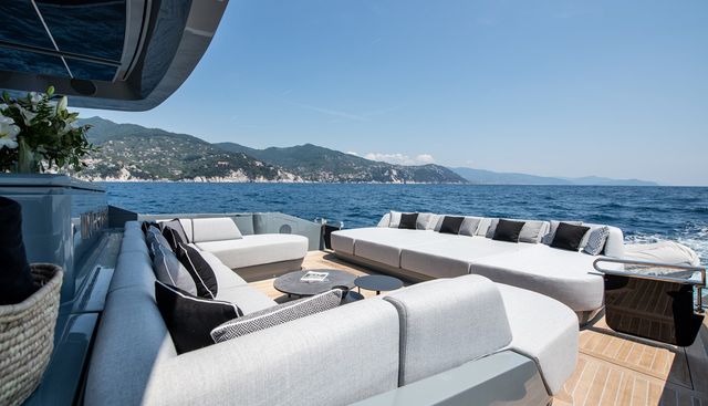 MARTITA yacht charter 4